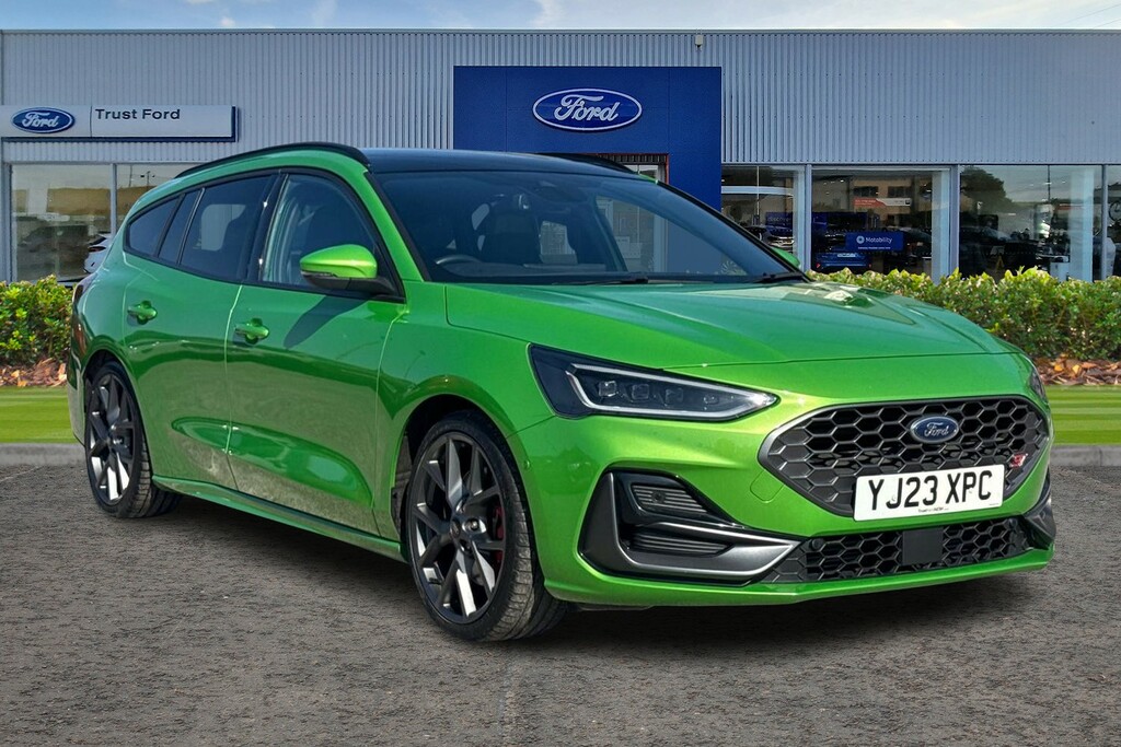 Ford Focus 2.3 Ecoboost St 5Dr- With Panoramic Glass Roof Green