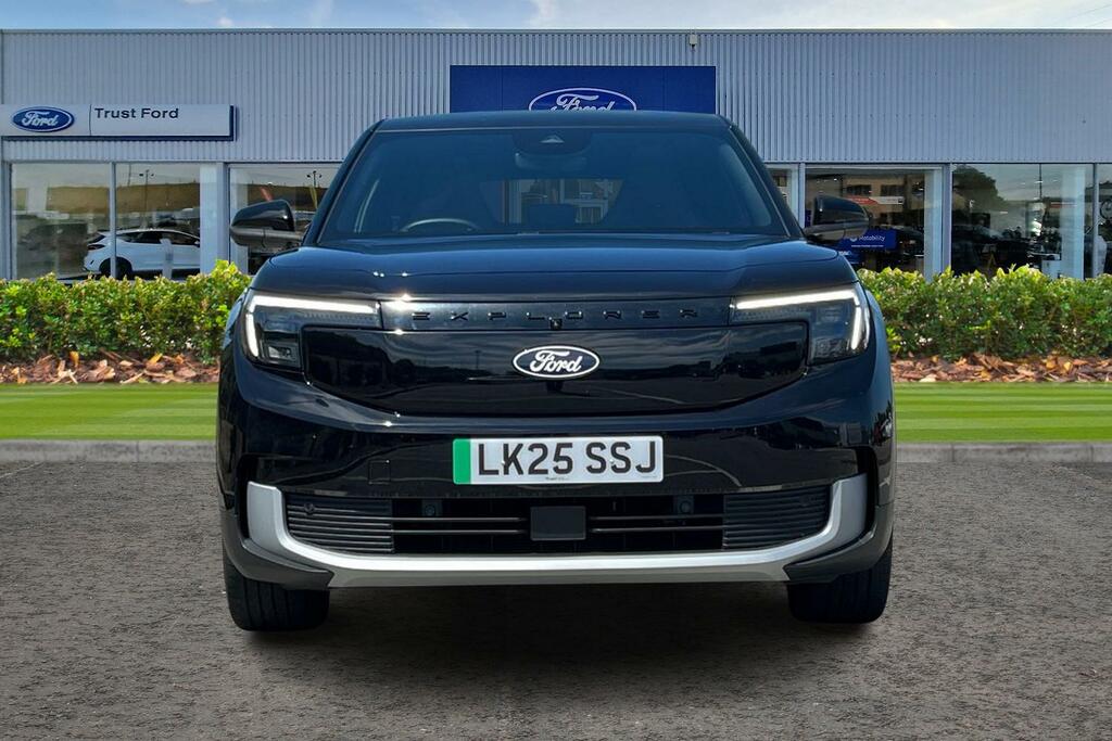Ford Explorer Extended Range 77Kwh Premium Suv Black #6