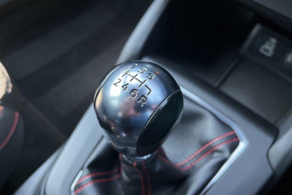 Ford Focus Active X Red #32
