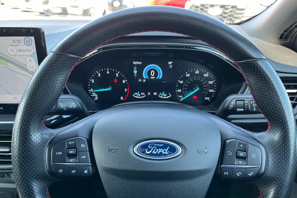 Ford Focus Active X Red #12