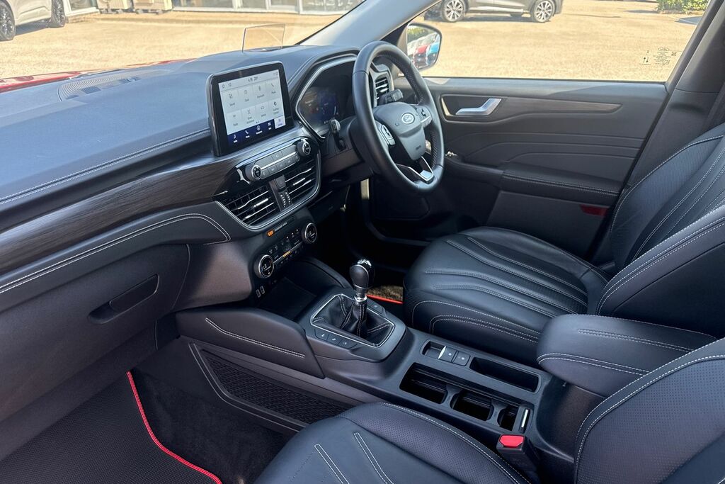 Ford Kuga Hatchback Black #18