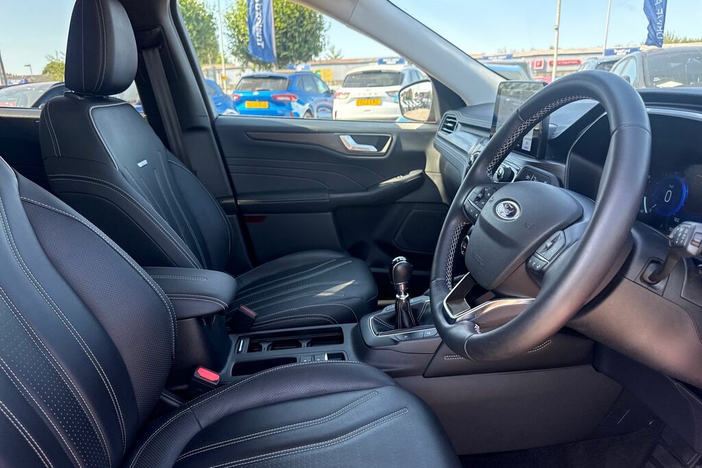 Ford Kuga Hatchback Black #17