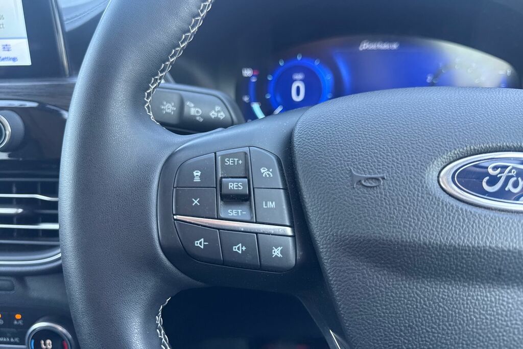 Ford Kuga Hatchback Black #35
