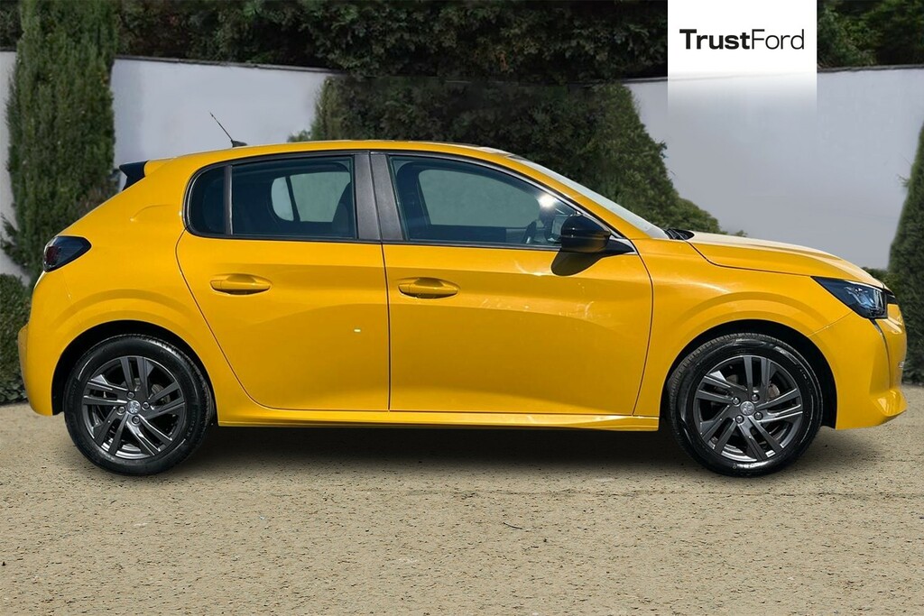 Peugeot 208 1.2 Puretech Active Premium PN22YRF Yellow #3