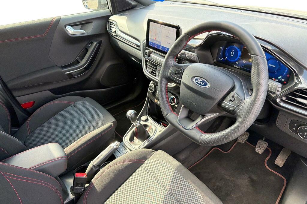 Ford Puma Vivid Ruby Edition Red #9