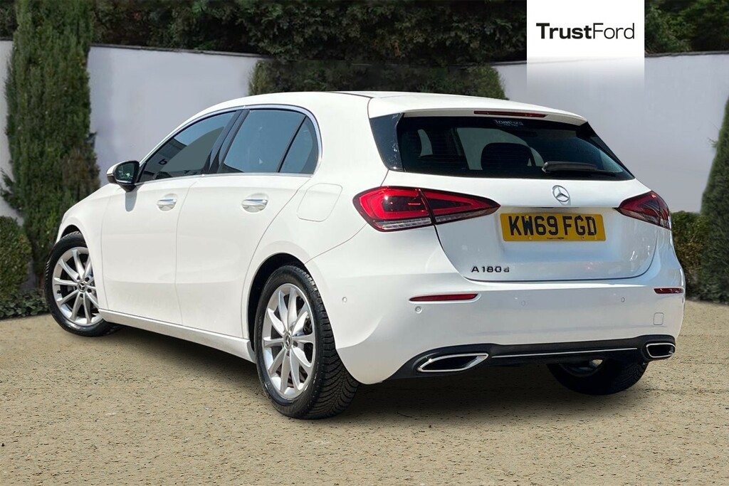 Mercedes-Benz A Class A180d Sport Premium Plus Heated Seats Ope KW69FGD White #2