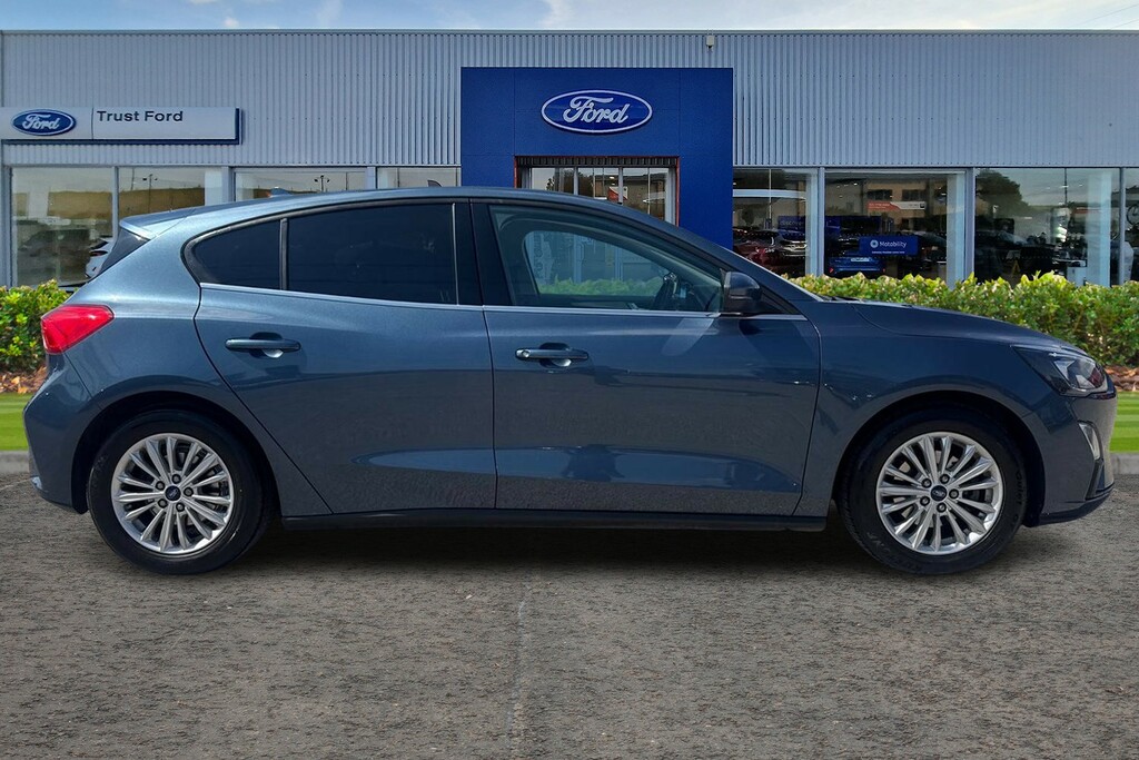Ford Focus 1.0 Ecoboost 125 Titanium 5Dr- With Heated Seats Blue #3