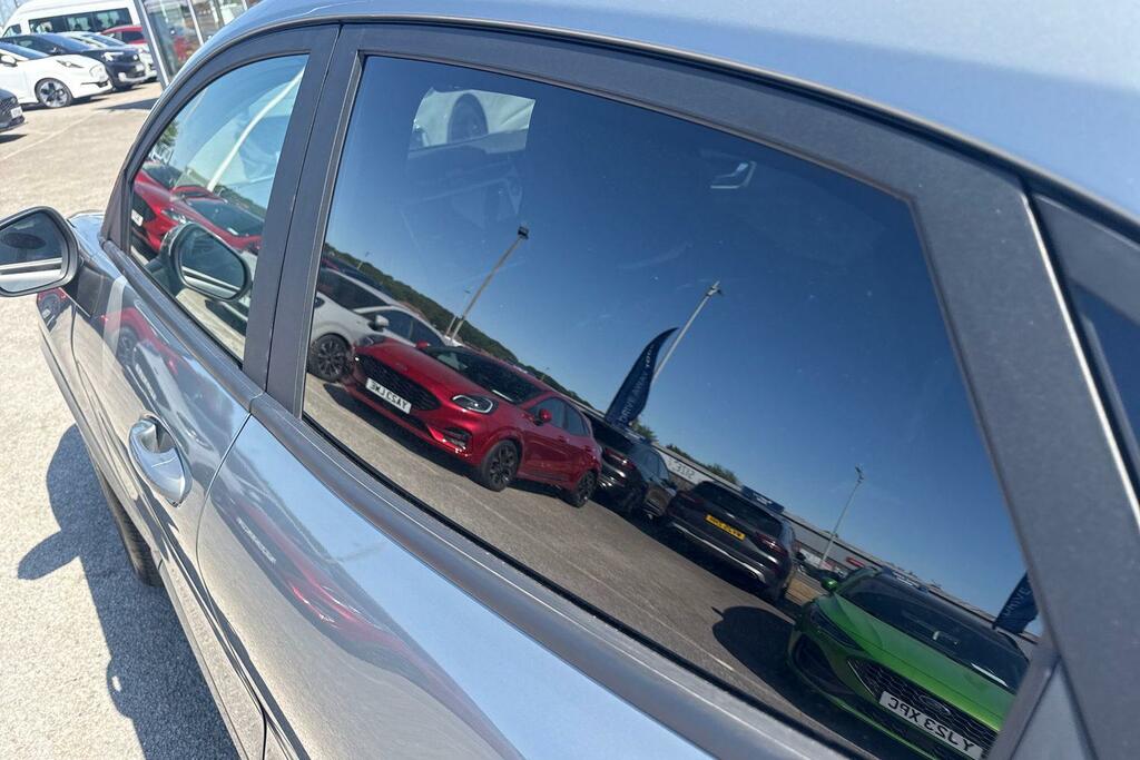 Ford Puma Premium Silver #37