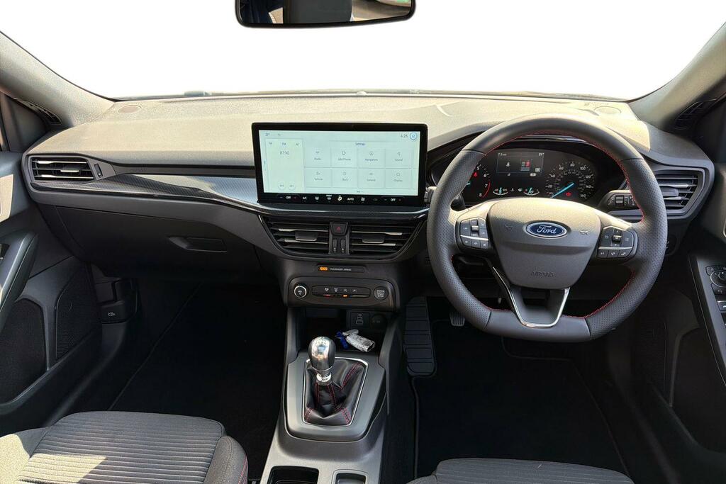 Ford Focus Titanium X Black #10