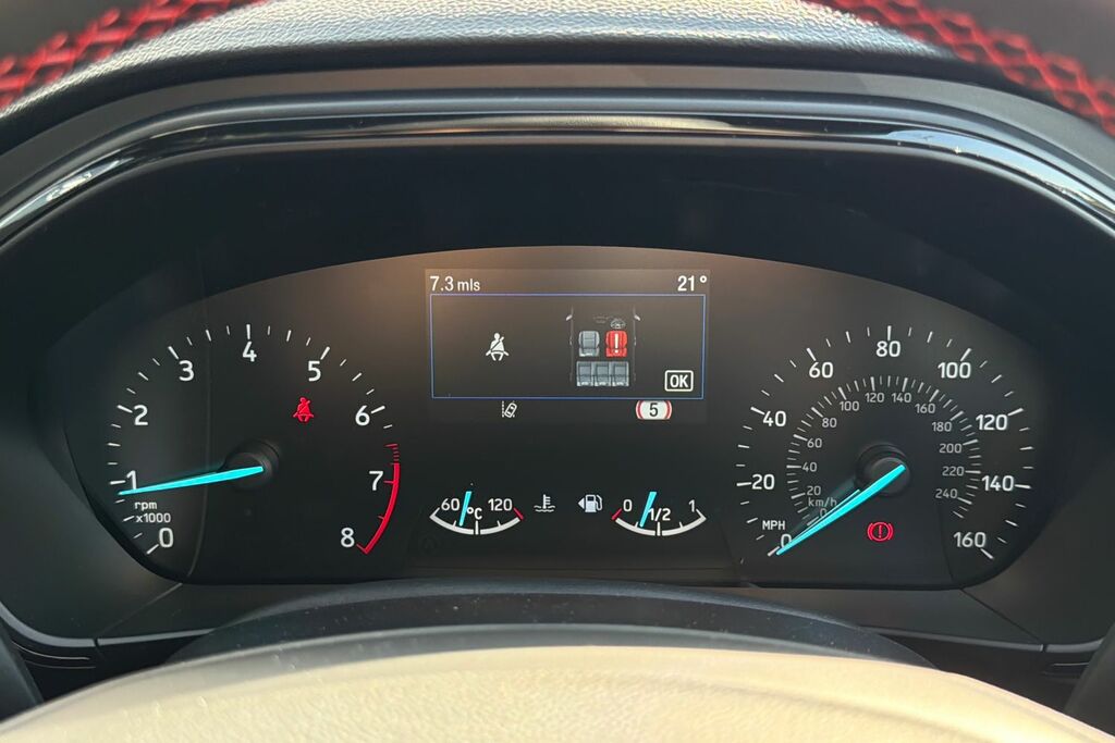 Ford Focus Titanium X Black #13