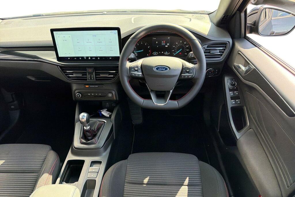Ford Focus Titanium X Black #11