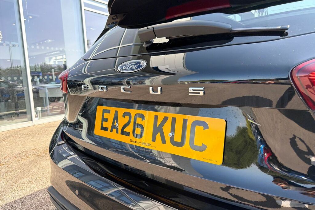 Ford Focus Titanium X Black #26