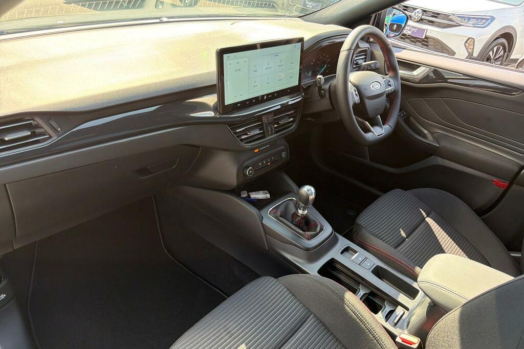 Ford Focus Titanium X Black #18