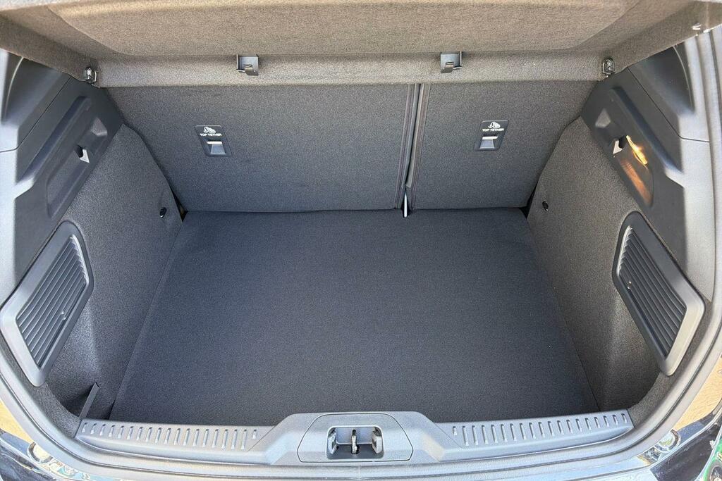 Ford Focus Titanium X Black #21