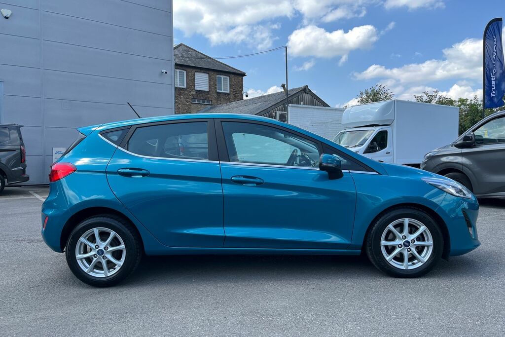 Ford Fiesta Hatchback Grey #37