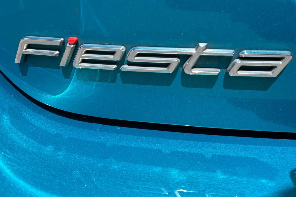 Ford Fiesta Hatchback Grey #40