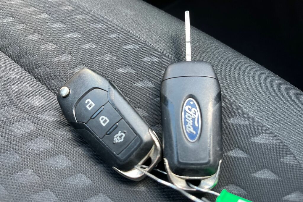 Ford Fiesta Hatchback Grey #22
