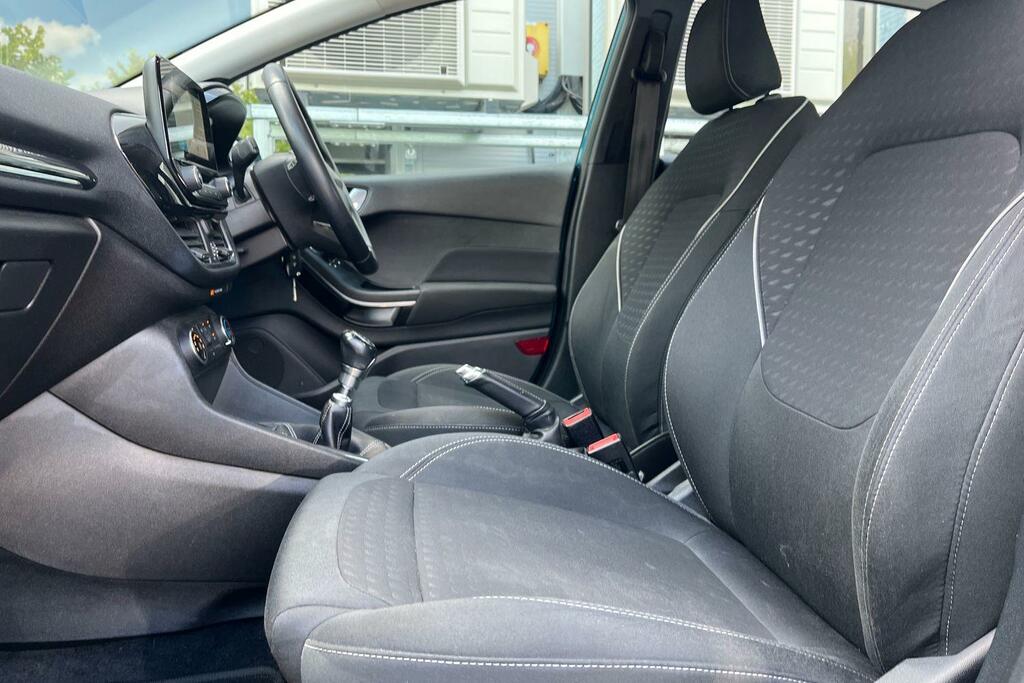 Ford Fiesta Hatchback Grey #19