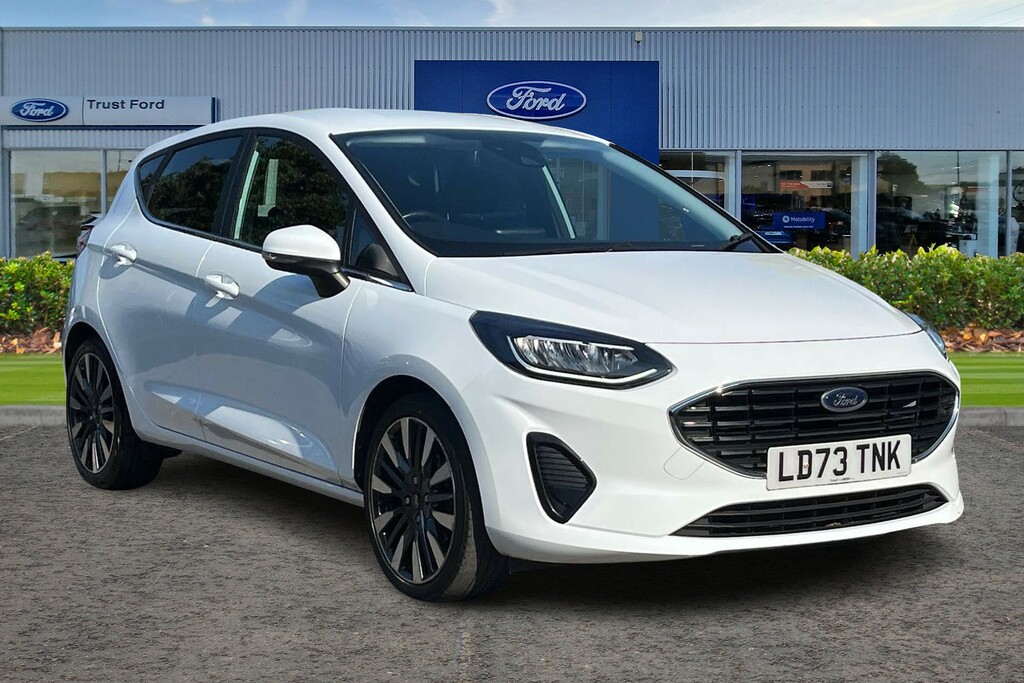 Ford Fiesta Active Black #1