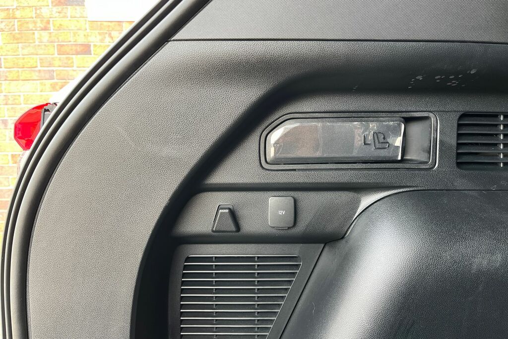 Ford Kuga Titanium Silver #22