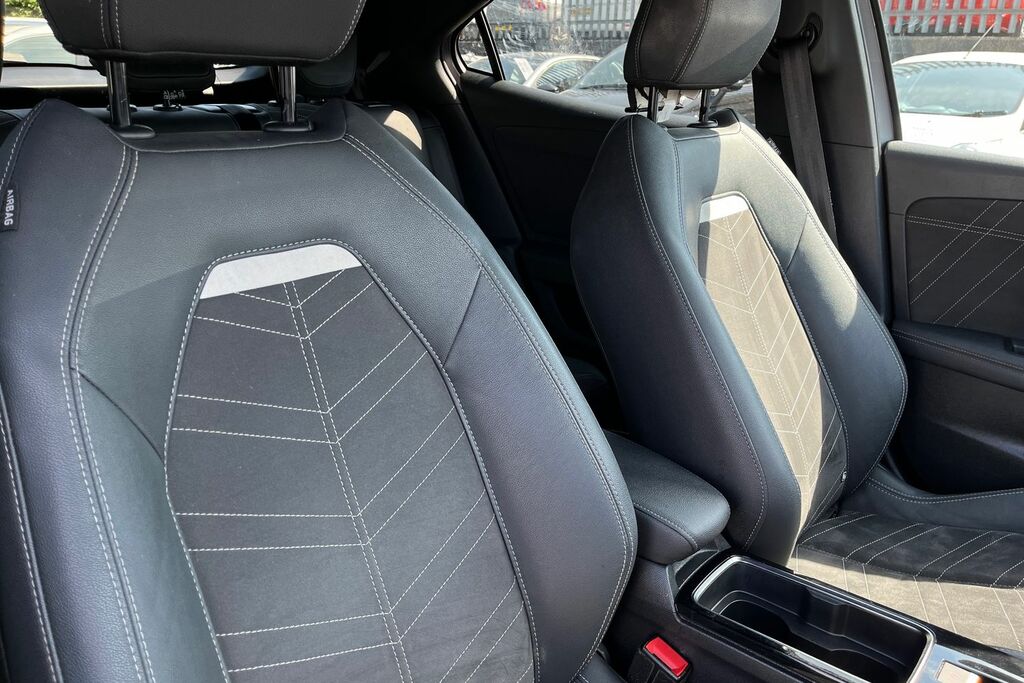 Vauxhall Mokka-e Ultimate Grey #17