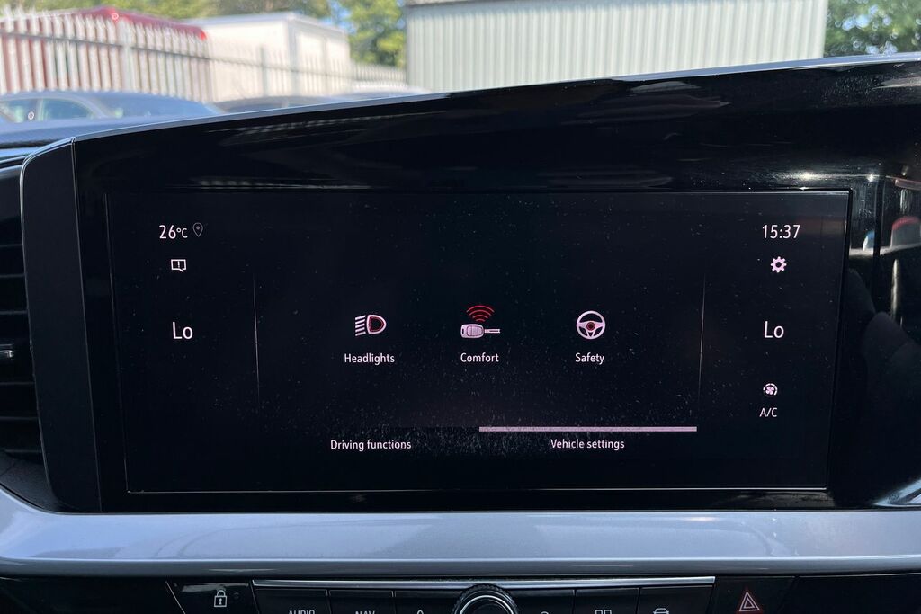 Vauxhall Mokka-e Ultimate Grey #25
