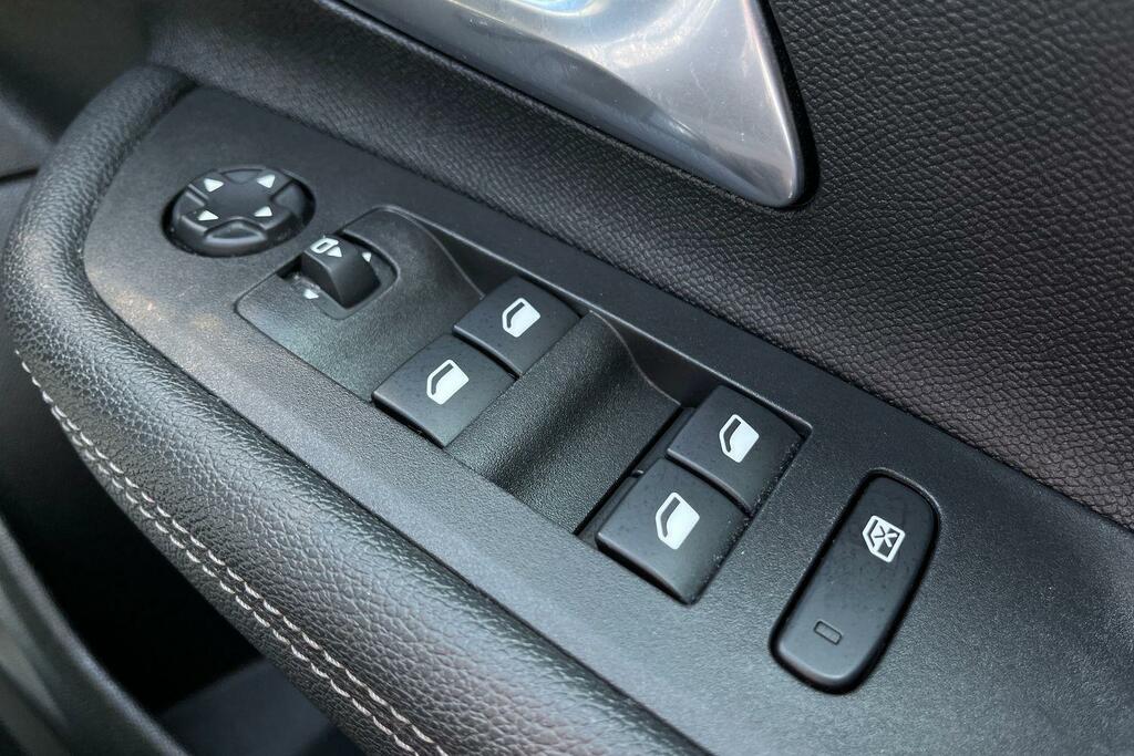Vauxhall Mokka-e Ultimate Grey #16