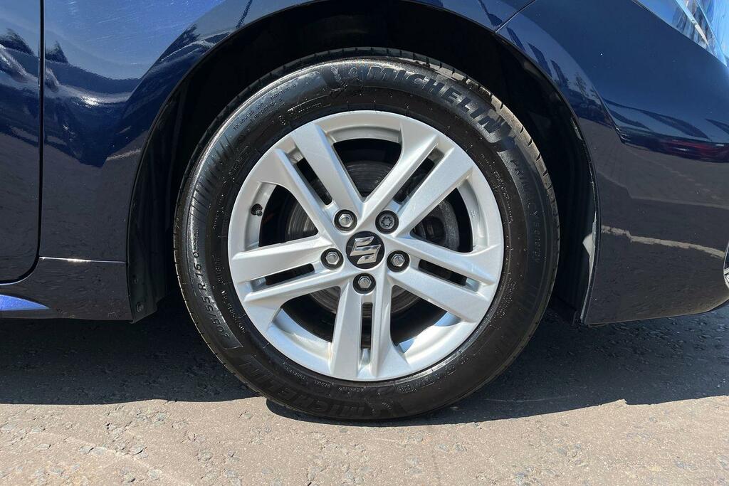 Suzuki Swace Motion White #8