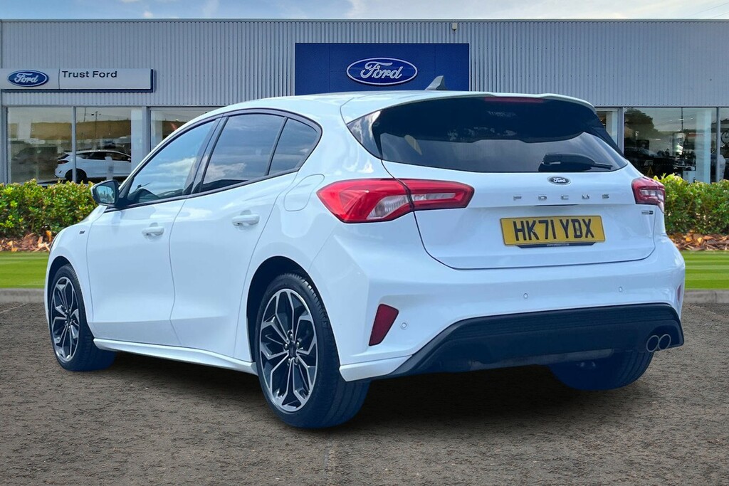 Ford Focus St-line X Edition HK71YDX White #2