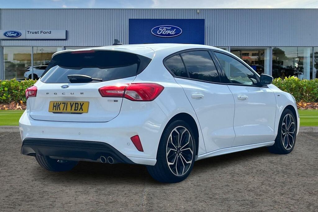 Ford Focus St-line X Edition HK71YDX White #4