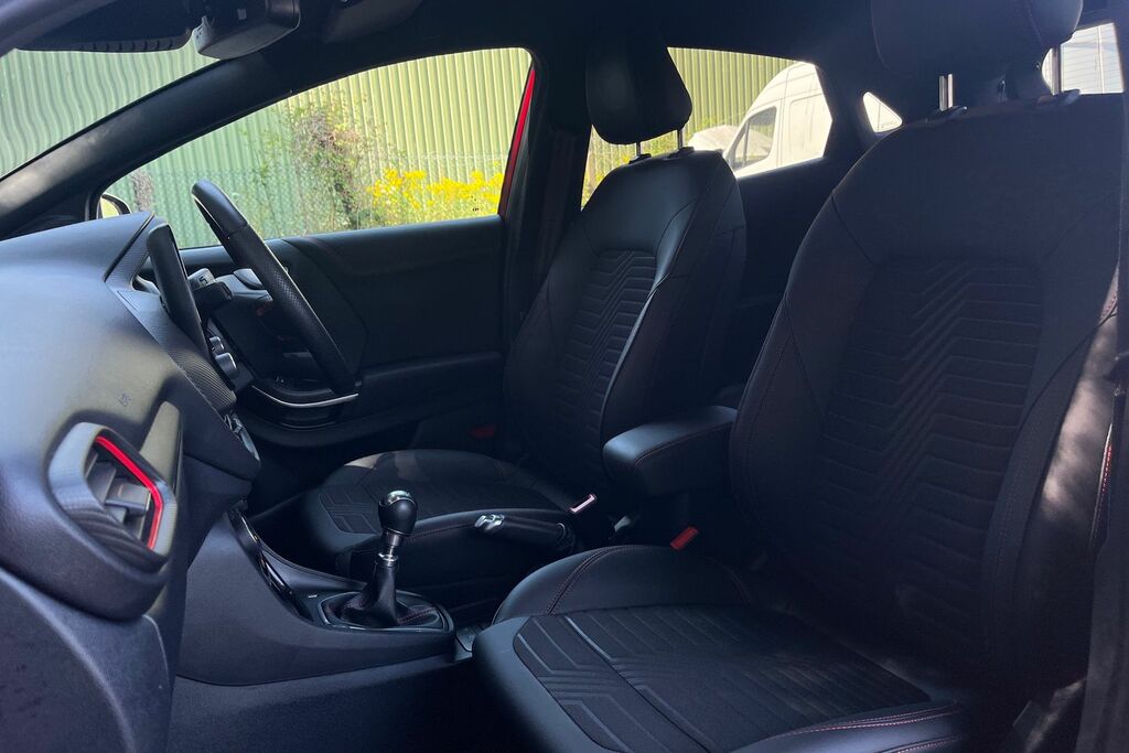 Ford Puma St-line X White #19