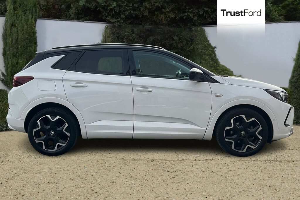 Vauxhall Grandland 1.2 Turbo Ultimate White #3