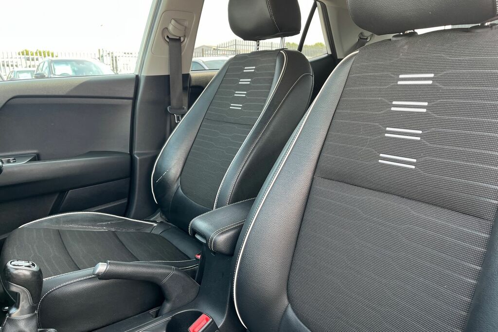 Kia Stonic 1.0 T-gdi Quantum  #19