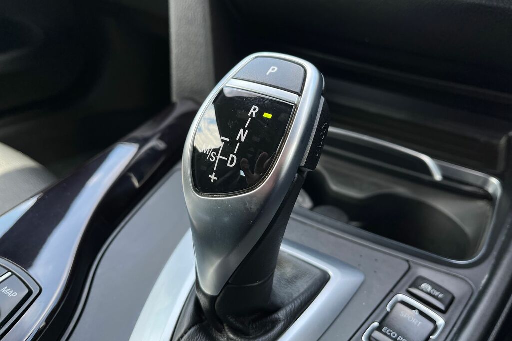 BMW 4 Series Gran Coupe Hatchback White #33