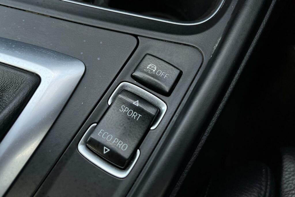 BMW 4 Series Gran Coupe Hatchback White #32