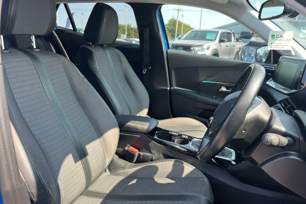 Peugeot 2008 1.2 Puretech Active Orange #17