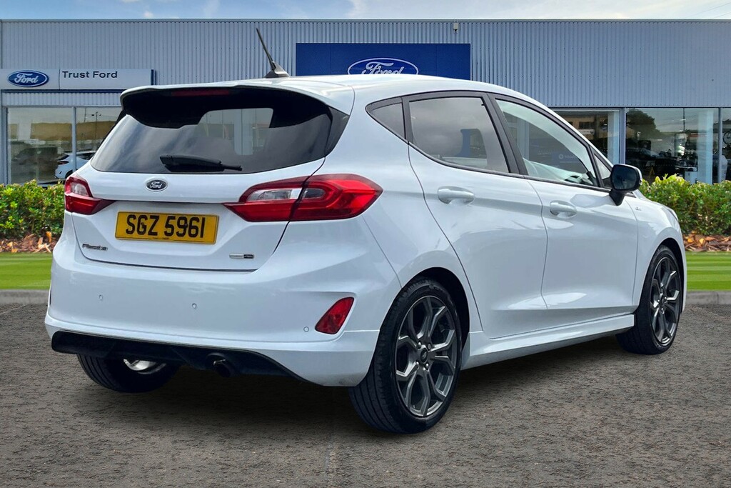 Ford Fiesta St-line Edition SGZ5961 White #4