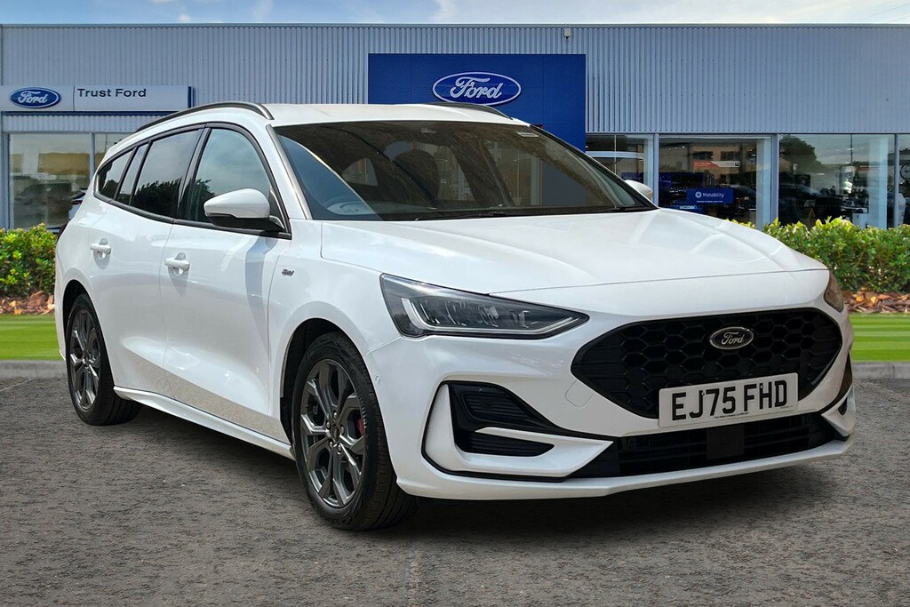 Ford Focus 1.0 Ecoboost Hybrid Mhev 155 St-line White