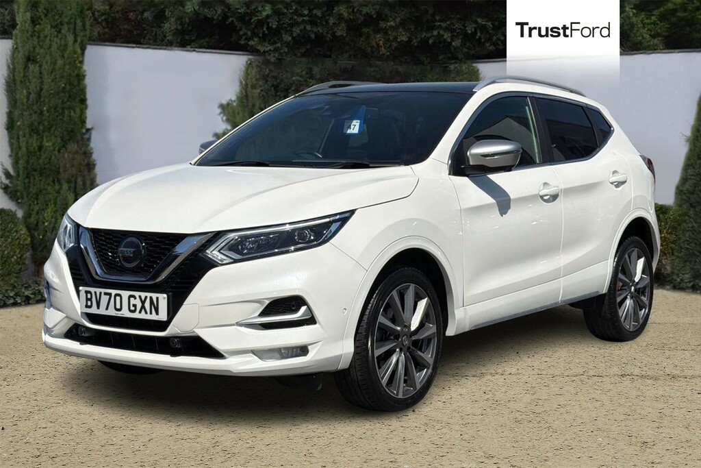 Nissan Qashqai 1.3 Dig-t Tekna Suv Euro 6 S S White #4