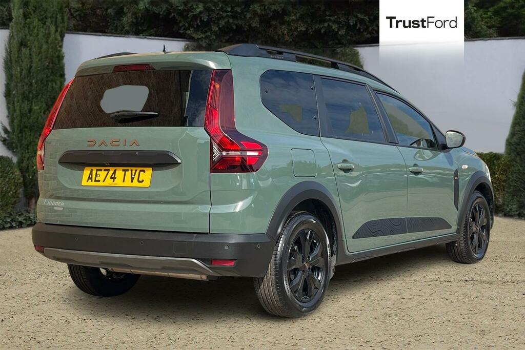 Dacia Jogger 1.6 Hev Extreme Green #4