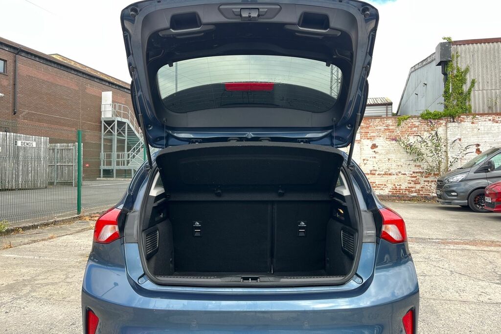 Ford Focus 1.0T Ecoboost Titanium Hatchback Blue #21