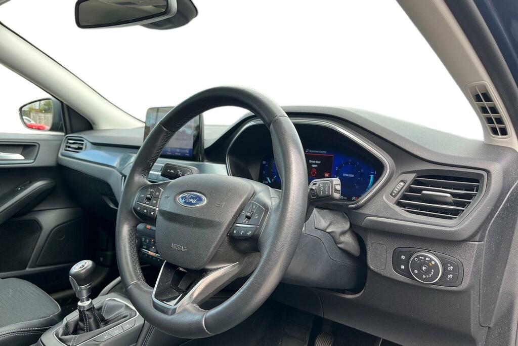 Ford Focus 1.0T Ecoboost Titanium Hatchback Blue #9