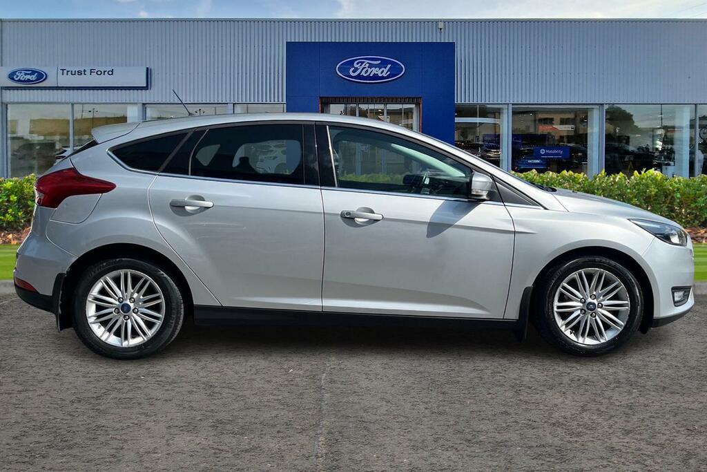 Ford Focus 1.0 Ecoboost 125 Zetec Edition Silver #3
