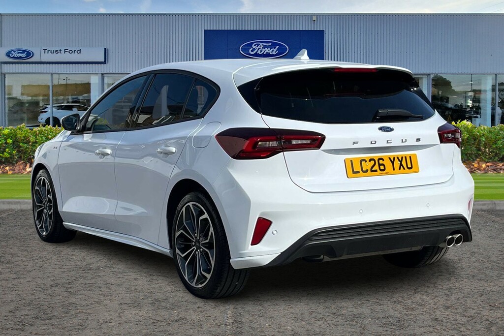 Ford Focus 1.0L Ecoboost 155Ps Hybrid Mhev St-line X Ed A White #2