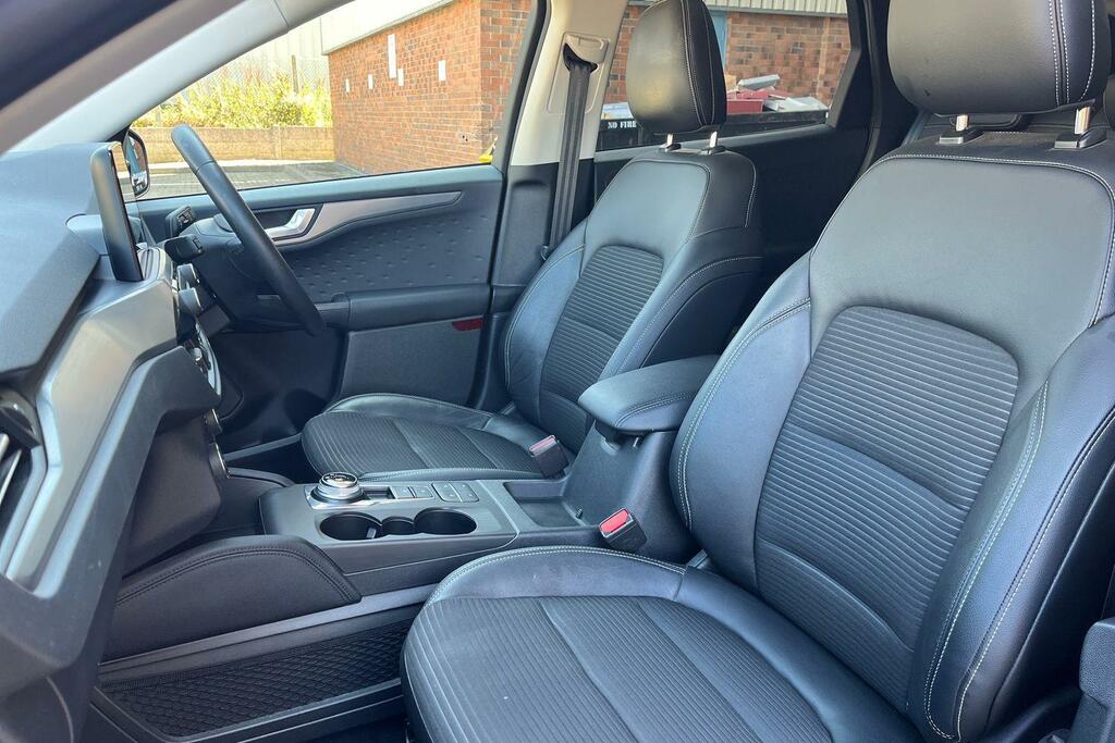 Ford Kuga 1.5 Ecoboost 150 St-line Red #19
