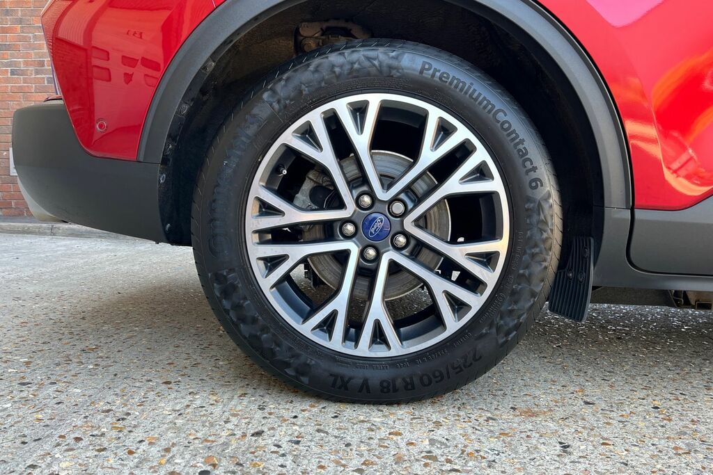 Ford Kuga 1.5 Ecoboost 150 St-line Red #8