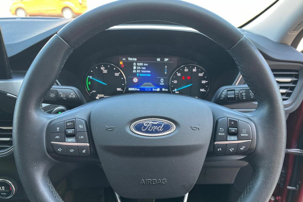 Ford Kuga 1.5 Ecoboost 150 St-line Red #12