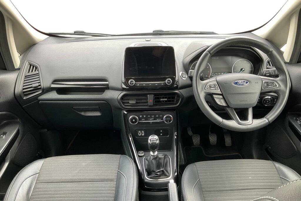 Ford Ecosport White #10