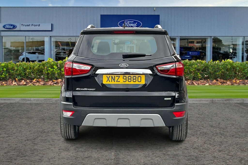 Ford Ecosport White #7