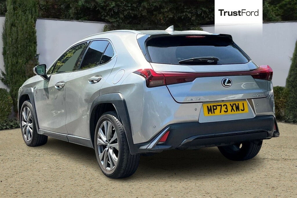 Lexus UX 2.0 F-sport Design Cvt Digital Dash Heated Sea Silver #2